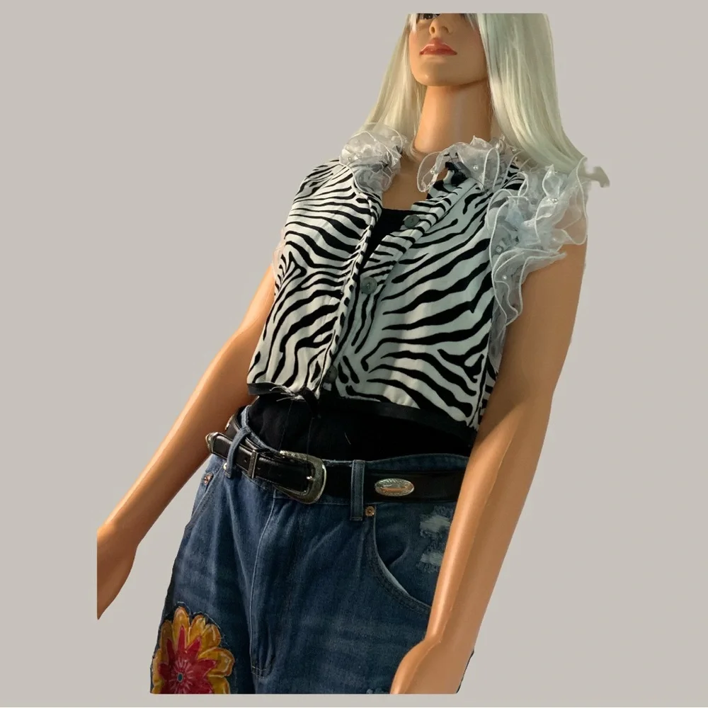 Zebra Print Ruffle Sleeve Blouse - Picture 8 of 16